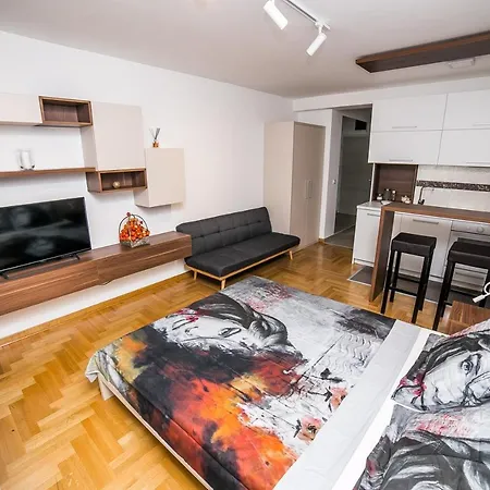 Stefani Ii Beograd